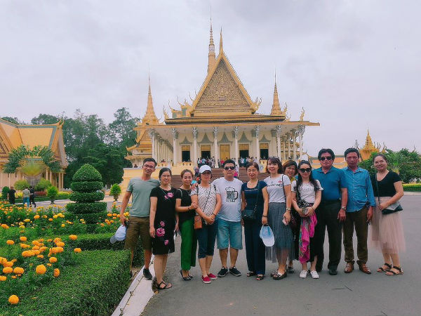 Đoàn thăm Siêm Riệp, Campuchia