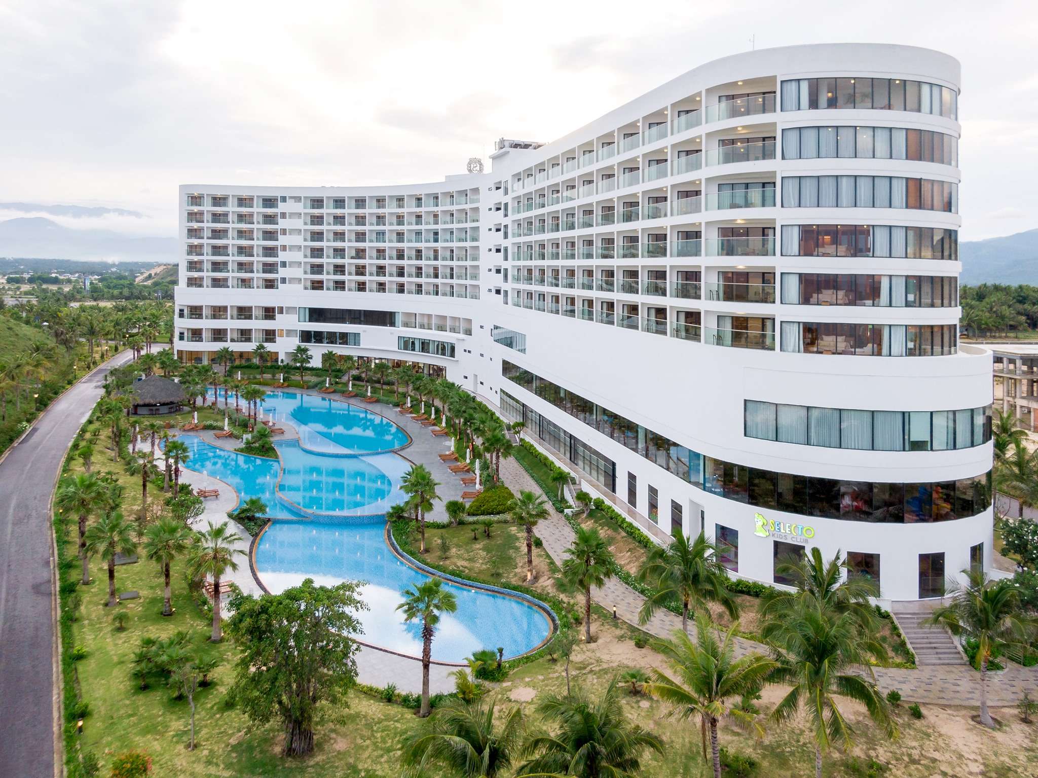 SELECTUM NOA RESORT CAM RANH