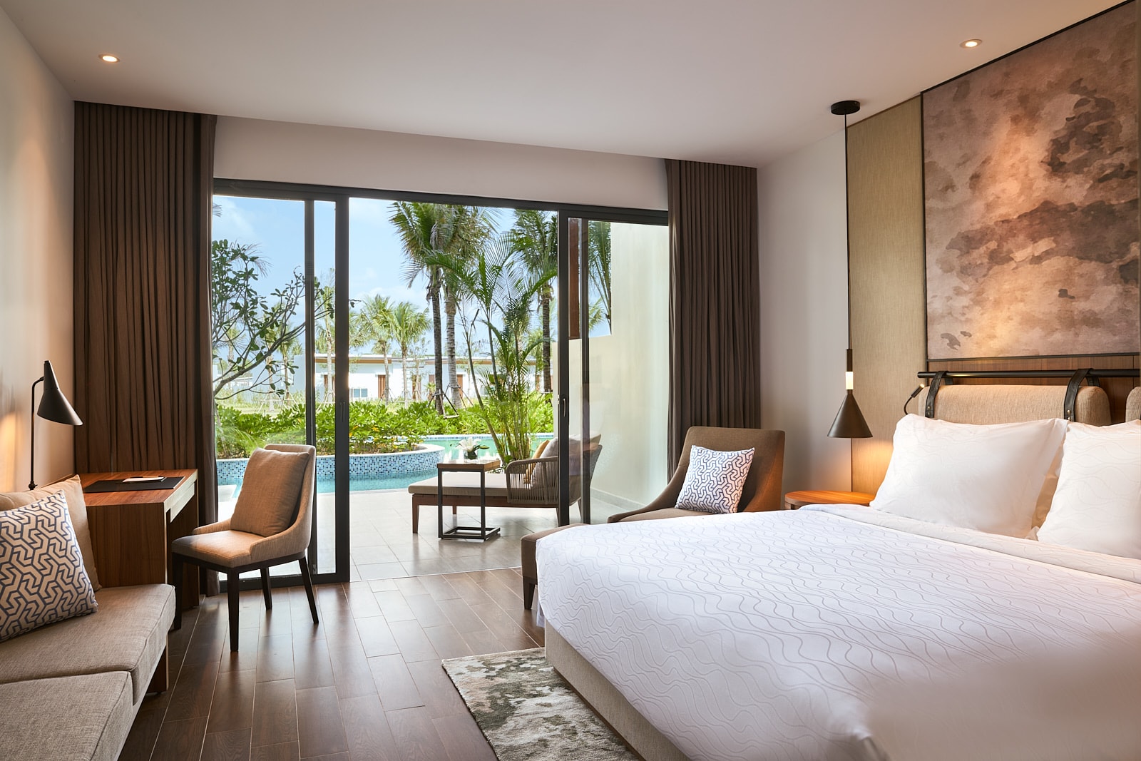 MOVENPICK RESORT WAVERLY PHÚ QUỐC